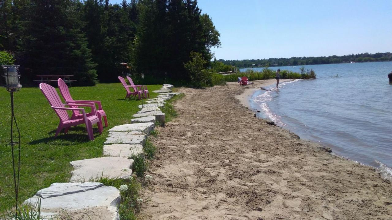 Hotel Waterview On The Bay à Wiarton Extérieur photo